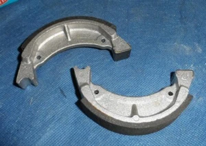 GANASCE FRENO J1131 GF1217 MBK ACTIVE 50/75/80 - YAMAHA 50/80/90 FORMA - Imagen 1 de 1