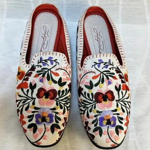 Lucy Pereda sz 6.5 Bunch Berry Slip On Mule Floral Embroidered Comfy Shoes - Picture 1 of 6