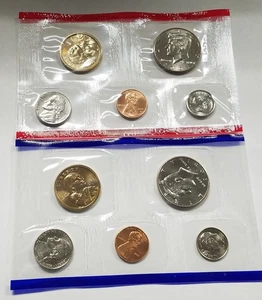 2001 Uncirculated Coin Set U.S Mint | 10 Coins | D & P | No Quarters - Picture 1 of 2