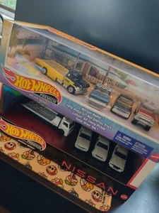 Hot Wheels Nissan & Pickup Trucks Diorama Box Sets - Picture 1 of 3