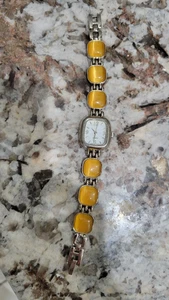 Womens Watch Silver Tone Yellow Amber Stone Band - Picture 1 of 3