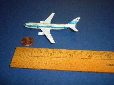 Avión comercial KUWAIT AIRBUS 335/795 Diecast Schabak Alemania PLANO  Foto 1 de 4