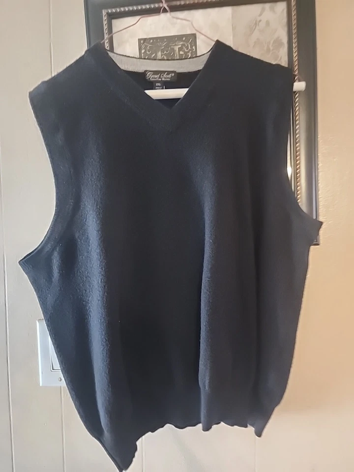 Garret Scott Suéter Chaleco Hombres 2XL Negro Cuello en V Lana Merino Extra Fina Sin Mangas Foto 1 de 3