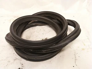 BMW E46 325Ci 330Ci Convertible OEM Trunk Lid Gasket Seal Weatherstrip - 8227309 - Bild 1 von 2