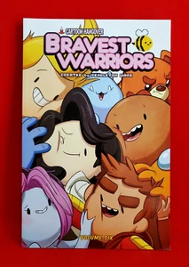 Bravest Warriors Volume Six 6 2016 Kaboom TPB NEU Pendleton Ward - Bild 1 von 5