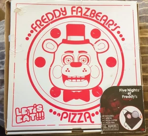ThinkGeek Five Nights at Freddy's 3-Piece Pizza Kit Pan Cutter Apron - Picture 1 of 2
