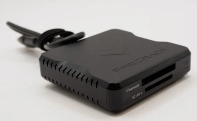 Lector de tarjetas de memoria de doble ranura ProGrade CFexpress tipo B y SD UHS-II - Imagen 1 de 3