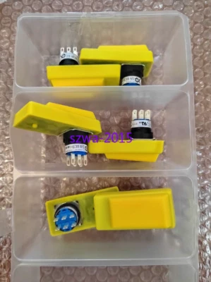 1pcs New and spring enable switch HE3B-M2 HE3B-M2PY - Image 1 of 2