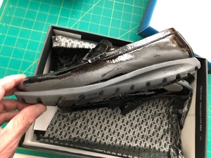 NEW IN BOX Women's Rockport Size 9.5 Black Patent Leather Loafers - Picture 1 of 4