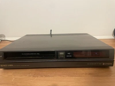 videoregistratore Hitachi VT-540E - Immagine 1 di 4