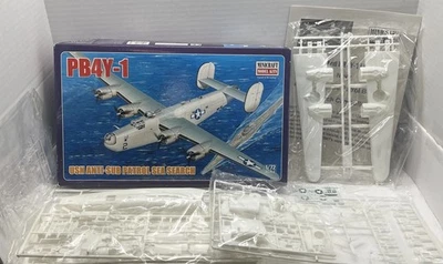 Minicraft 1/72 Scale PB4Y-1 - Image 1 of 4