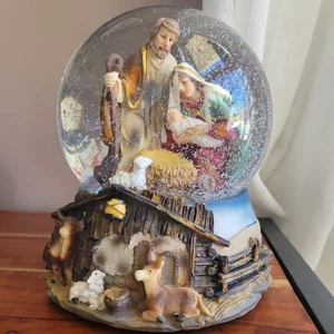 Snow Globe Large Christmas Nativity Wind Up Musical Jesus Mary Joseph Collection - Picture 1 of 10