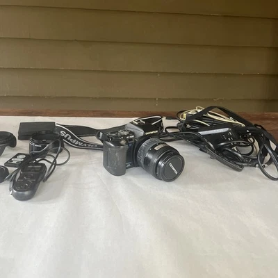 Câmera Digital SLR Olympus E-500 8.0MP com Lente Zuiko 14-45mm Muitos Extras - Imagem 1 de 4