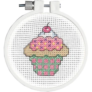 'Kid Stitch' Cross Stitch Kit ~ Cupcake EASY FOR KIDS & BEGINNERS #021-1752 - Picture 1 of 2