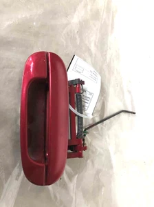 1998 - 2004 CADILLAC SEVILLE Rear Door Outside Pull Handle Passenger Right Red - Picture 1 of 18
