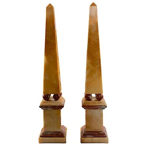 Coppia di Obelischi in Marmo Giallo Siena con Sfere Marmo Rosso Scultura H 47cm - Imagen 1 de 6