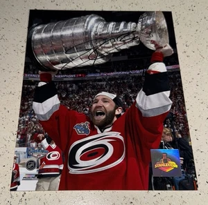 ERIK COLE SIGNED 8X10 PHOTO CAROLINA HURRICANES HOCKEY NHL AUTOGRAPH 🏒 - Picture 1 of 1