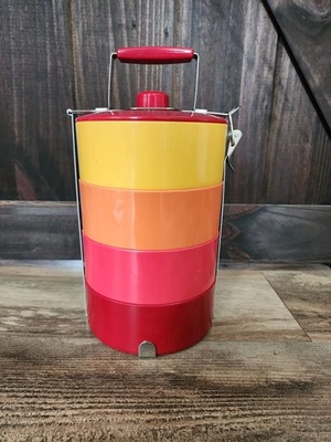 Fiambrera apilable Tiffin con asa | 4 secciones | Rojo, rosa, naranja, amarillo Foto 1 de 4
