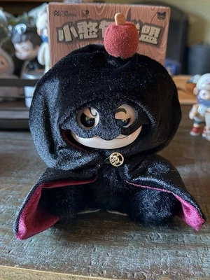 Gizmo Little Bean Bag League SECRET- Poison Apple - Image 1 of 2