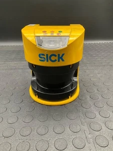 SICK S30A-6111CP scanner laser di sicurezza 270° 4m portata 24VDC USATO - Foto 1 di 4