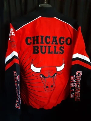 Chaqueta a presión frontal con logotipo bordado G-III de Chicago Bulls para hombre pequeña, mediana o grande Foto 1 de 4