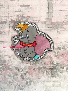 Parche para planchar con parches 4,5X4 bebé elefante - Parche para animales con tema Disney - Imagen 1 de 2