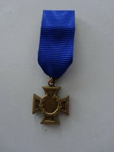 (A10-217) Protección fronteriza aduanera - Signo de honor miniatura orden 57er 15mm - Imagen 1 de 3