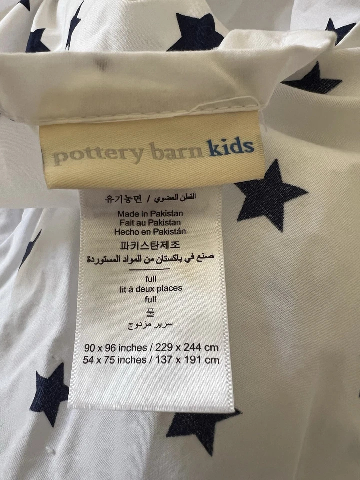 Pottery Barn 儿童有机星星床单套装,全海军蓝双床单枕套 — 第 1/4 张图片