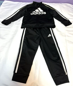 Kinder Adidas Trainingsanzug - Schwarz Größe 3T - Bild 1 von 7