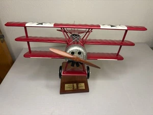 RARE TOYS & MODELS CORPORATION - RED BARON FOKKER DR.1 TRIPLANE RED - READ.... - Picture 1 of 21
