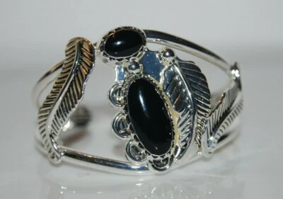 MEJOR BRAZALETE ESTILO NAVAJO DISEÑO HOJA METAL NEGRO Y PLATEADO LLAMATIVO BRAZALETE Foto 1 de 4