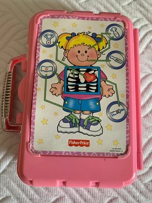 KIT MÉDICO FISHER PRICE ROSA CON ACCESORIOS 2006 Foto 1 de 4