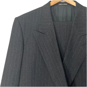 Men’s Emanuel Ungaro Double breasted Suit Size 44R Pants 38Wx31L Saks Fifth Ave - Picture 1 of 23