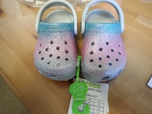 ZUECOS CLÁSICOS BRILLANTES TALLA C4 CROCS GENUINOS PARA NIÑOS PEQUEÑOS - NUEVOS SIN USAR - MIRA - Imagen 1 de 10