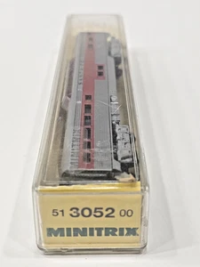 MINITRIX N SCALE SANTA FE 502 VISTA DOME OBSERVATION COACH 51 3052 00 - Bild 1 von 10