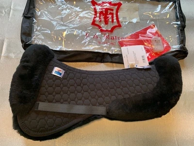 MATTES Platino Media Almohadilla Piel de Oveja Negra con Ribete Trasero Doma Talla Mediana Nuevo Foto 1 de 4