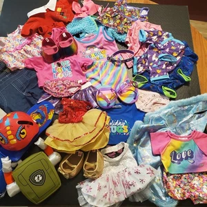 Build-A-Bear Workshop 30+ Piece Clothing Lot Shoes Dresses Accessories NICE MIX - Picture 1 of 12
