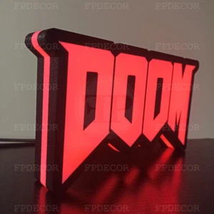 Doom Game RGB Light Box Lampada da Scrivania Gamer Alimentata USB | Decorazione Camera Streamer - Foto 1 di 18