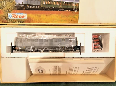 ROCO HO 43981 ELEC E-18 MUSEUMS OTR NEW IN WOOD BOX EX - Image 1 of 4