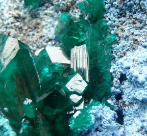 DIOPTASE big crystals & PLANCHEITE Republic CONGO Pool Department KIMBEDI /ph476 - Picture 1 of 23