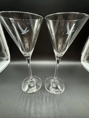 Juego de 2 vasos Martini de ganso gris tallo largo grabado ganso logotipo grabado 7 1/2" Foto 1 de 4