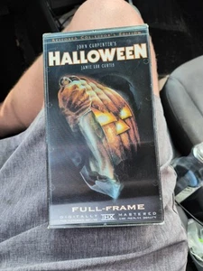 Halloween Movie VHS Restored Collector's Edition Lenticular Cover Full Frame - Picture 1 of 6