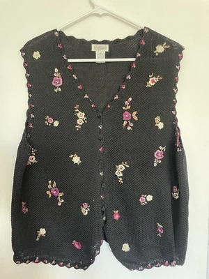 Chaleco Suéter Tejido Negro Classic Elements M Floral Bordado Botón Frontal Foto 1 de 4