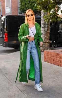 Gabardina de diseñador de piel de cordero verde invierno elegante de cuero larga para mujer Foto 1 de 4