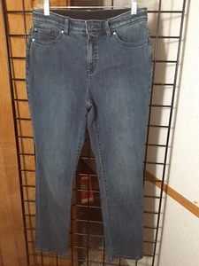 Chicos So Slimming Jeans Womens 0.5 Short Straight Denim Pants  - Picture 1 of 6