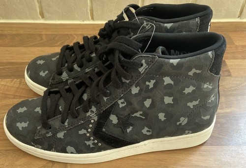 Stivali da ginnastica Chukka motivo stampa totale Converse taglia UK 5