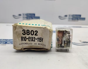 Siemens R10-E1X2-115V Relay 115Vac 120Vac 5A - Picture 1 of 10