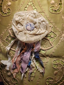 LOVING THESE WILDFLOWER DAYS Bandarbeit Blume Antik & Vintage Spitzenborte - Bild 1 von 12