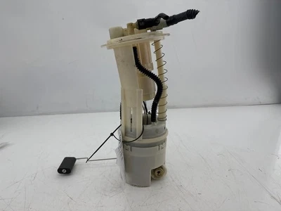 2005 -2012 Nissan Pathfinder 4.0L Fuel Gas Pump Assembly OEM - Image 1 of 4