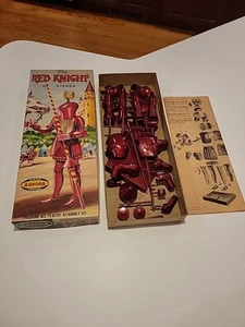 1957 AURORA FAMOUS FIGHTERS RED KNIGHT OF VIENNA MODEL KIT 474-98 - Complete - Bild 1 von 16